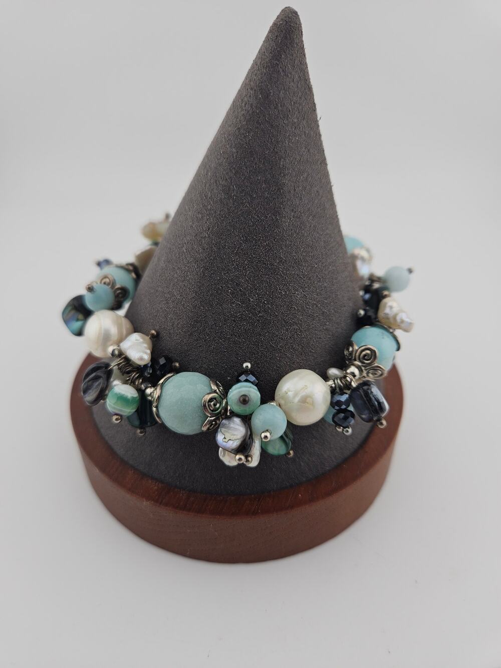 Mother of Pearl & Pearls Beaded Bauble Bracelet Aqua Blue Cream Mermaidcore
